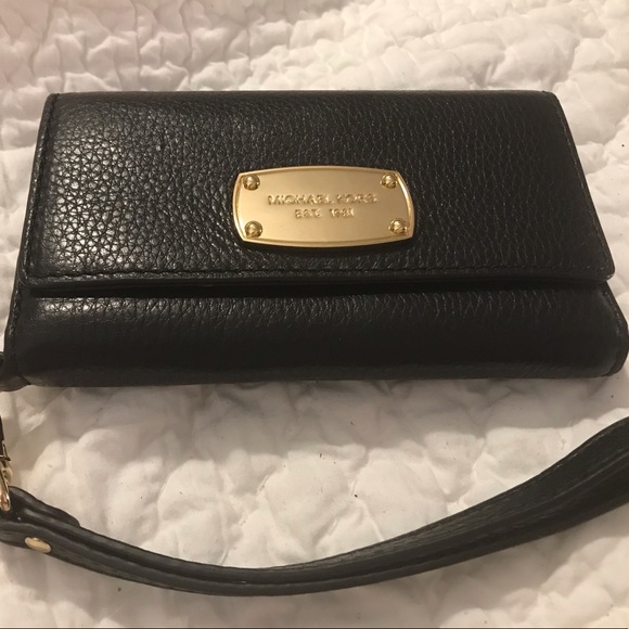 Michael Kors Jetset Leather Wristlet Cell case - Picture 1 of 3